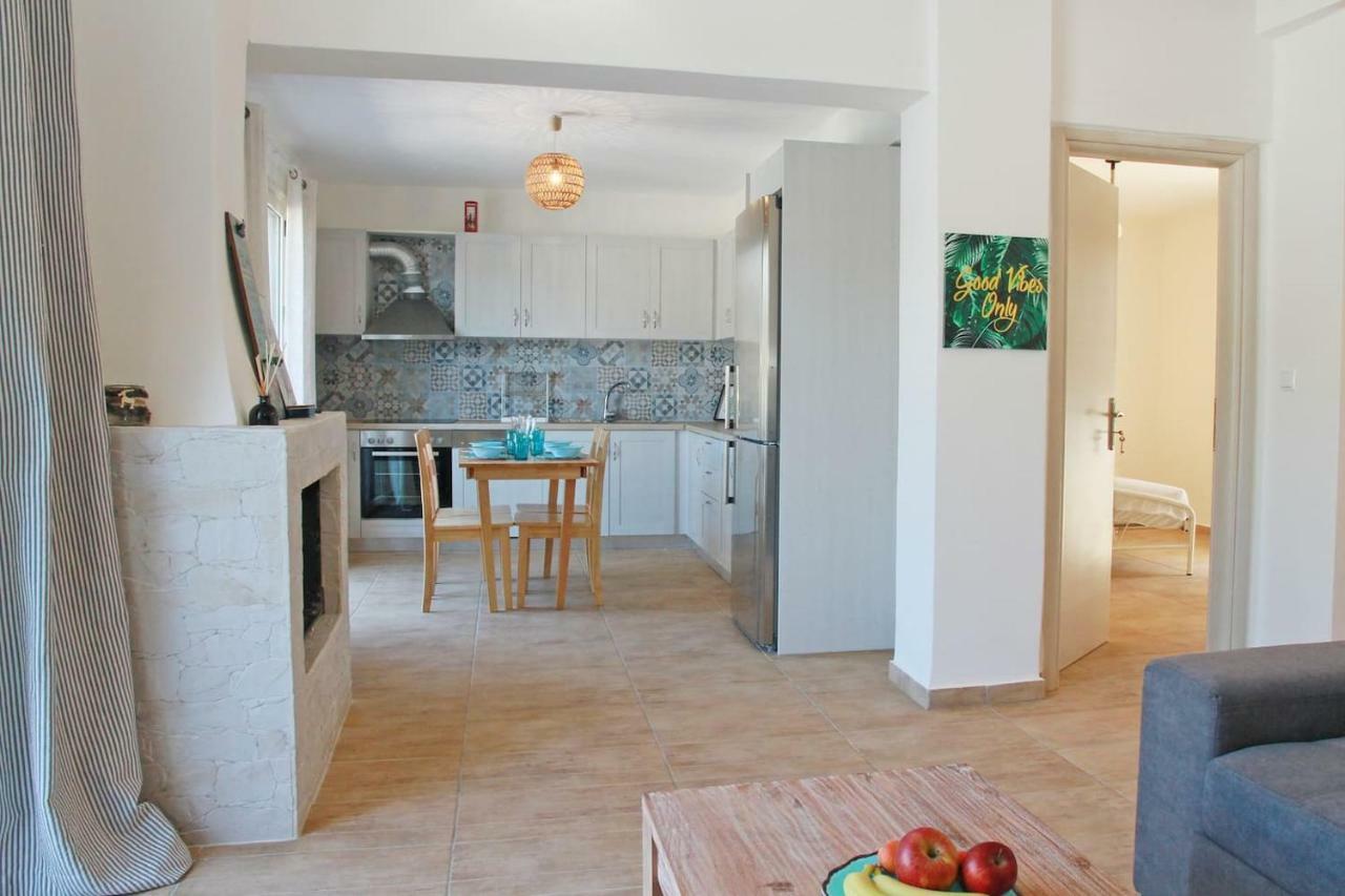 Xaradiotis House - A Modern Home Away From Home Katomerion Экстерьер фото