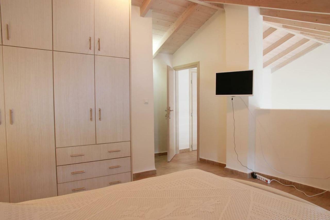 Xaradiotis House - A Modern Home Away From Home Katomerion Экстерьер фото