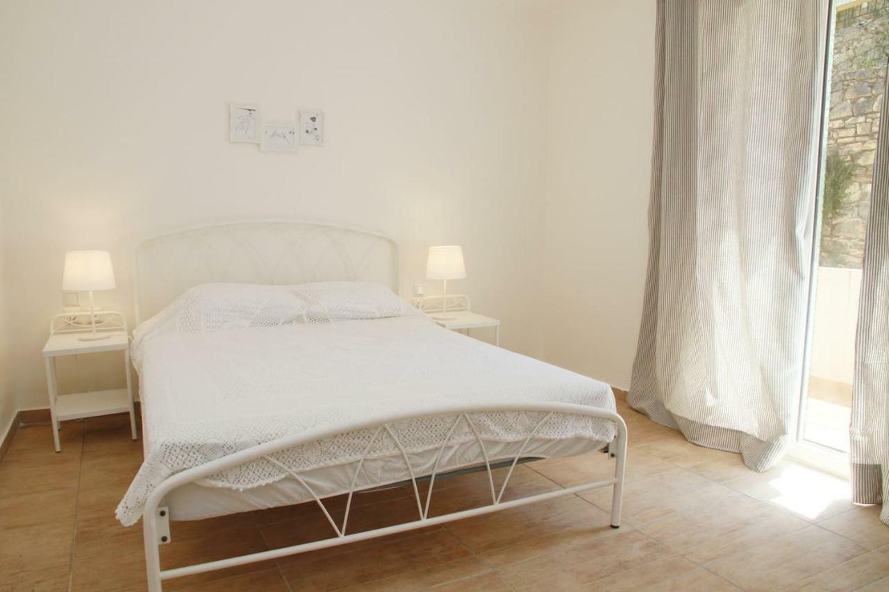 Xaradiotis House - A Modern Home Away From Home Katomerion Экстерьер фото