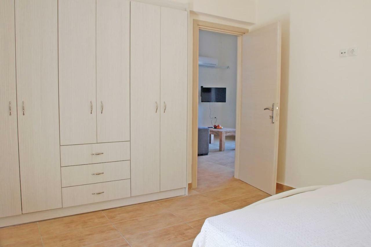 Xaradiotis House - A Modern Home Away From Home Katomerion Экстерьер фото